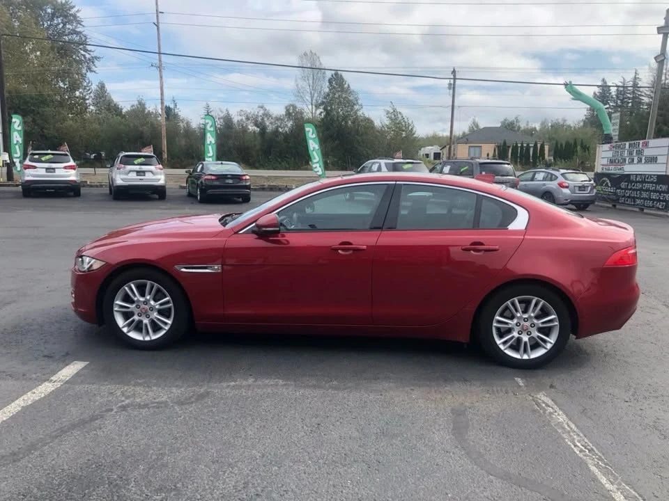2018 Jaguar XE - Image 4 of 20