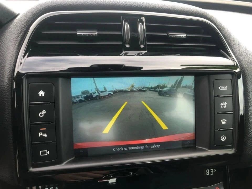 2018 Jaguar XE - Image 19 of 20