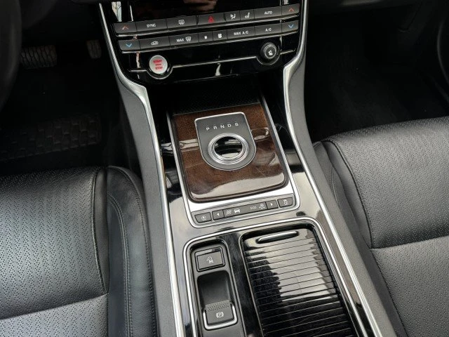 2018 Jaguar X260 XF - Image 13 of 19