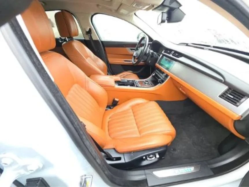 2018 Jaguar X260 XF - Image 9 of 13