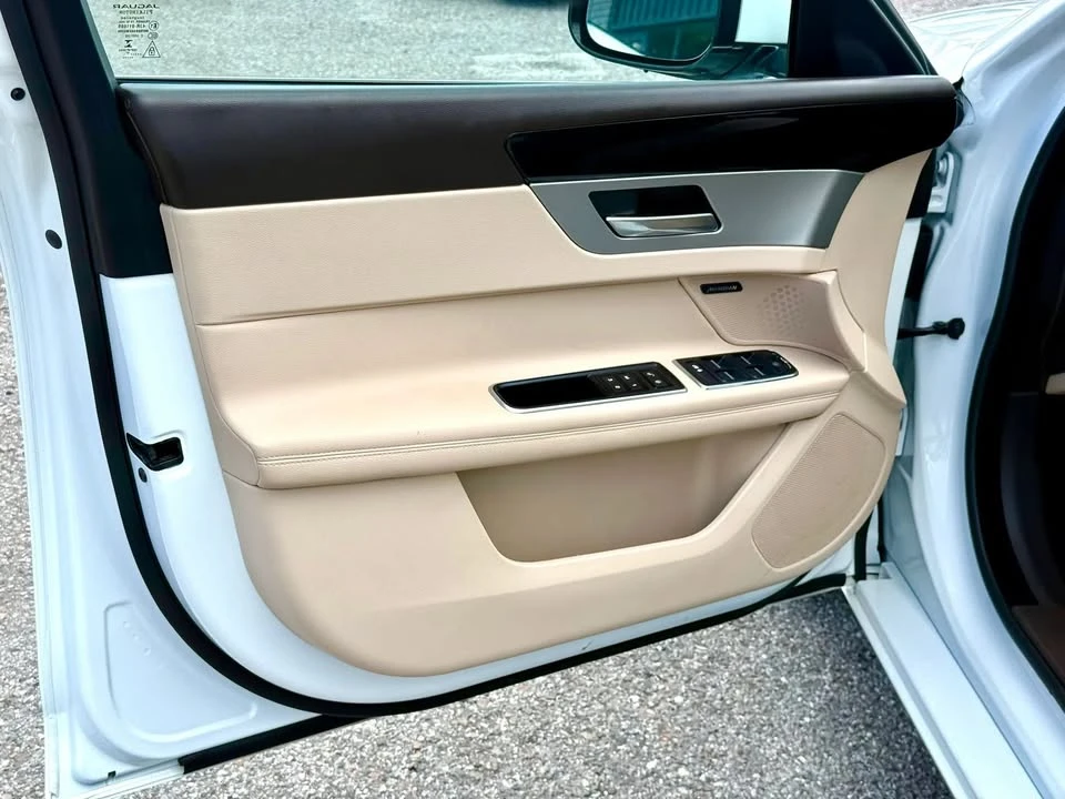 2018 Jaguar X260 XF - Image 11 of 20