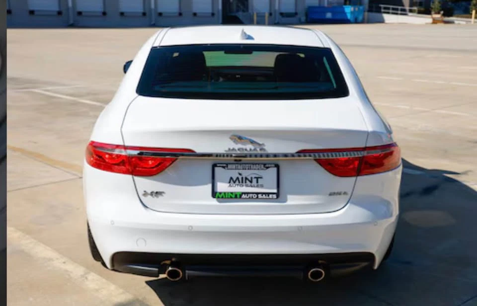 2018 Jaguar X260 XF - Image 9 of 18