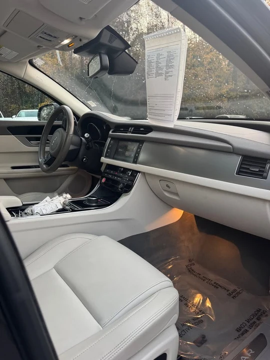 2018 Jaguar X260 XF - Image 4 of 17