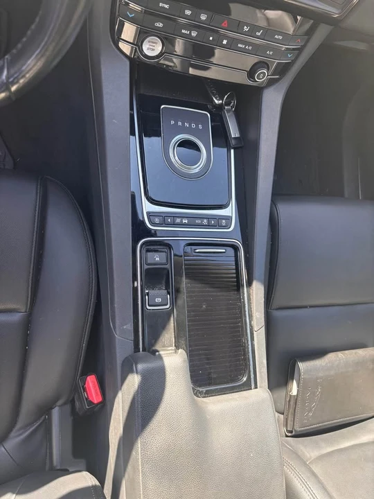 2018 Jaguar X260 XF - Image 5 of 12