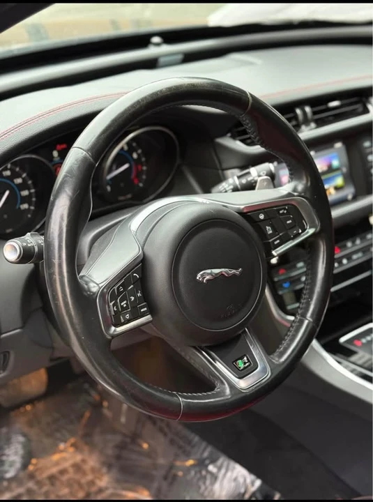 2018 Jaguar X260 XF - Image 8 of 12