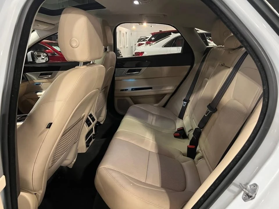 2018 Jaguar X260 XF - Image 15 of 15