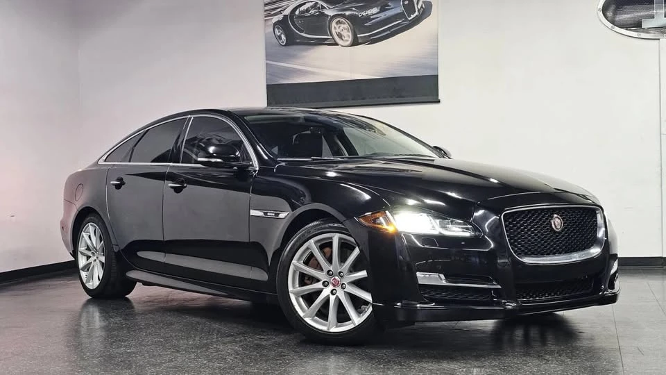 2018 Jaguar X351 XJ - Image 2 of 20