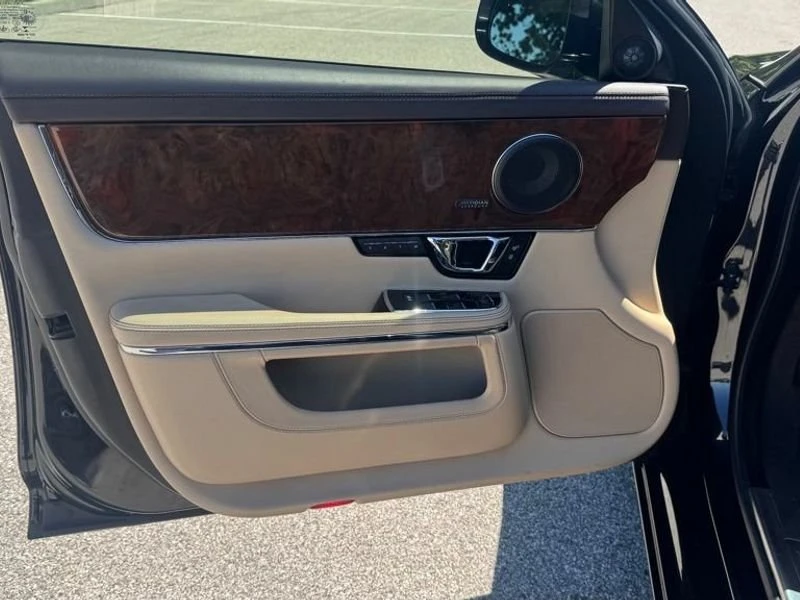 2018 Jaguar X351 XJ - Image 17 of 19