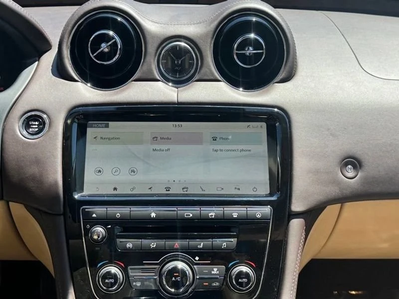 2018 Jaguar X351 XJ - Image 9 of 19