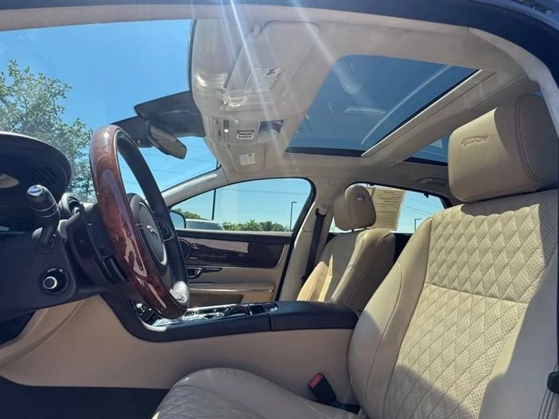 2018 Jaguar X351 XJ - Image 15 of 19