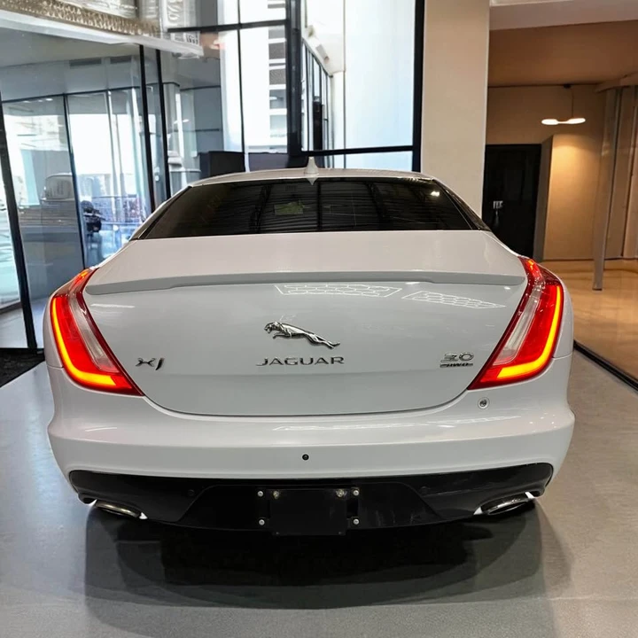 2018 Jaguar X351 XJR - Image 3 of 15