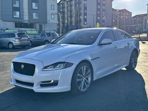 2018 Jaguar XJ R-Sport