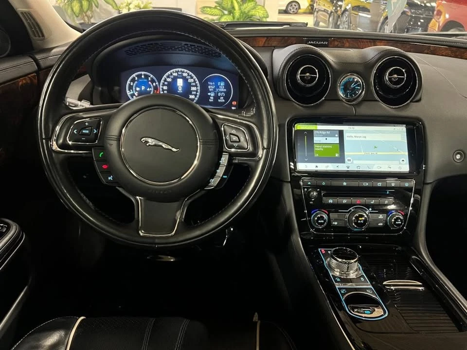 2018 Jaguar X351 XJ - Image 8 of 18