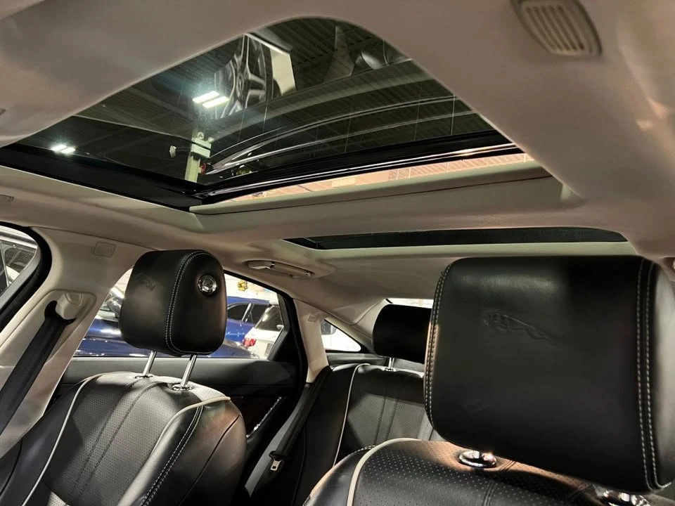 2018 Jaguar X351 XJ - Image 12 of 18
