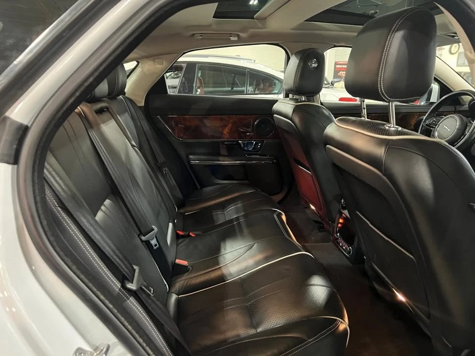 2018 Jaguar X351 XJ - Image 11 of 18