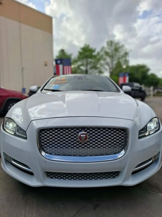 2018 Jaguar X351 XJR - Image 5 of 9