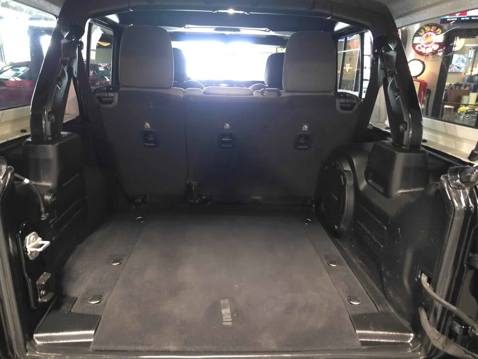 2018 Jeep JK Wrangler - Image 17 of 20