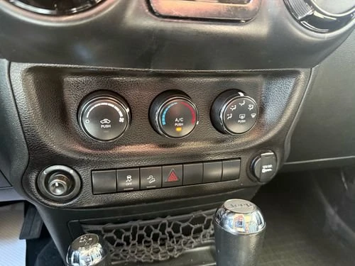 2018 Jeep JK Wrangler - Image 19 of 20