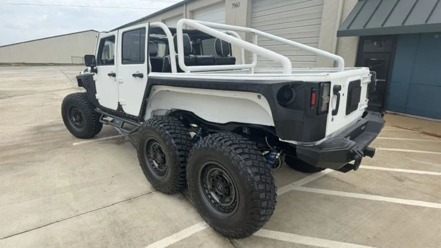 2018 Jeep Gladiator - Image 3 of 14