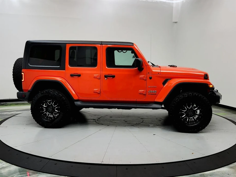 2018 Jeep JL Wrangler - Image 4 of 12
