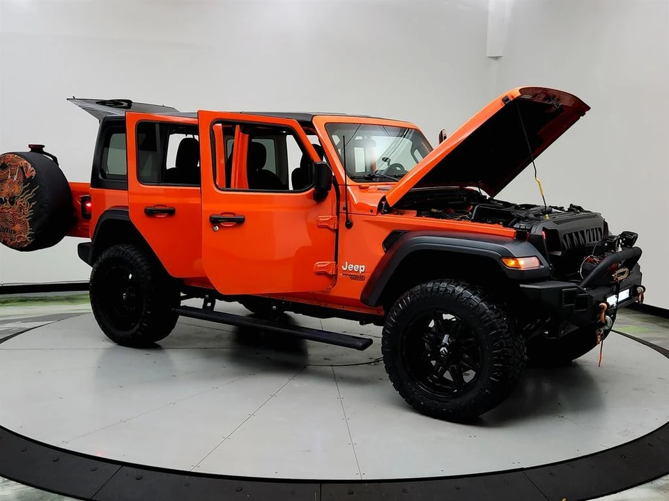 2018 Jeep JL Wrangler - Image 7 of 12