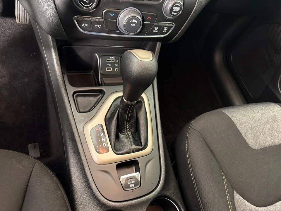 2018 Jeep KL Cherokee - Image 18 of 21
