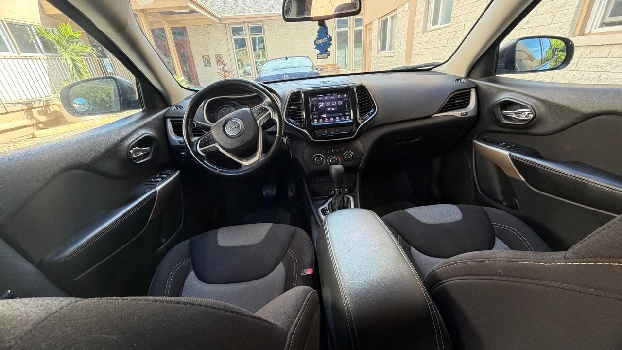 2018 Jeep KL Cherokee - Image 3 of 10