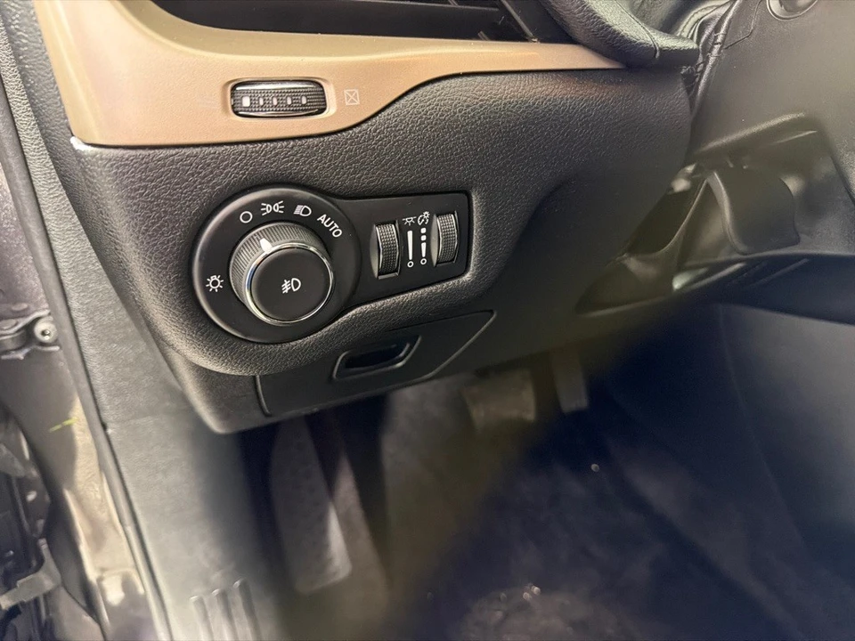 2018 Jeep KL Cherokee - Image 13 of 21
