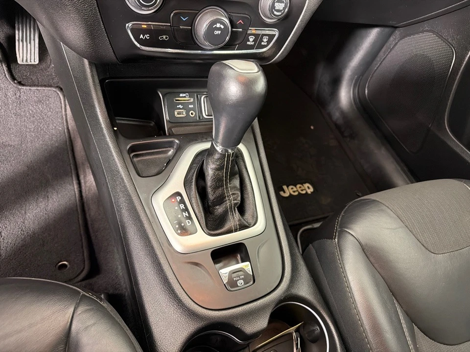 2018 Jeep KL Cherokee - Image 19 of 28