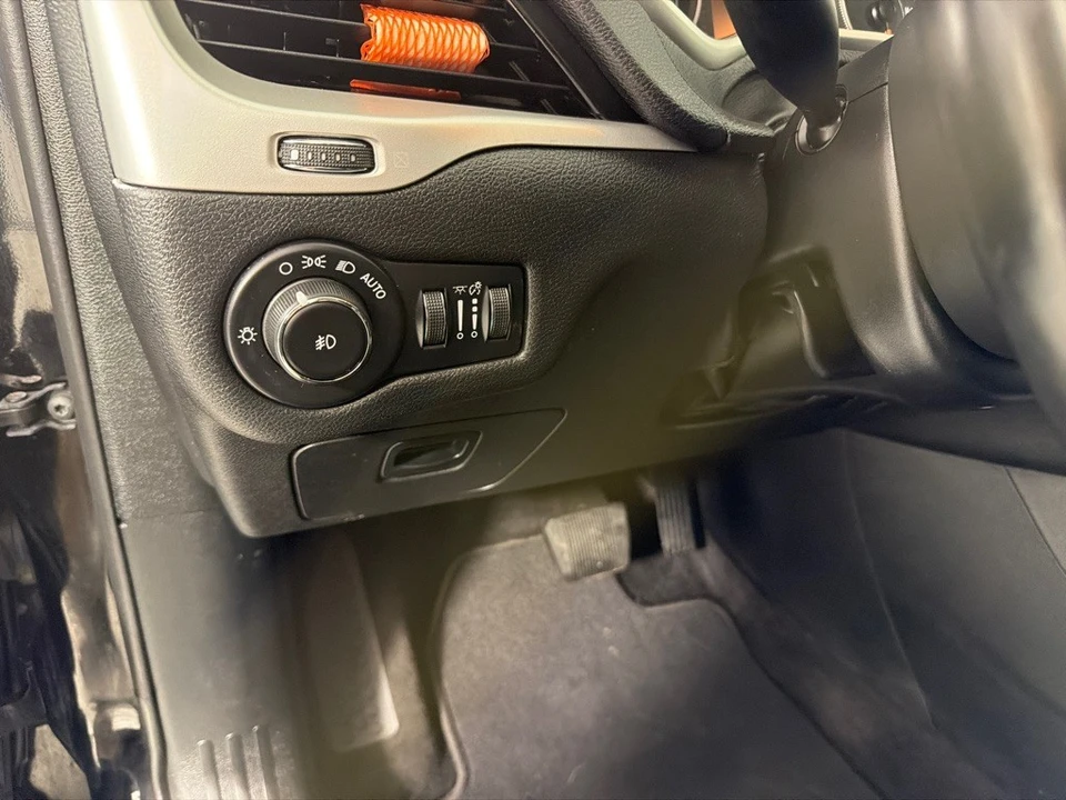 2018 Jeep KL Cherokee - Image 14 of 28