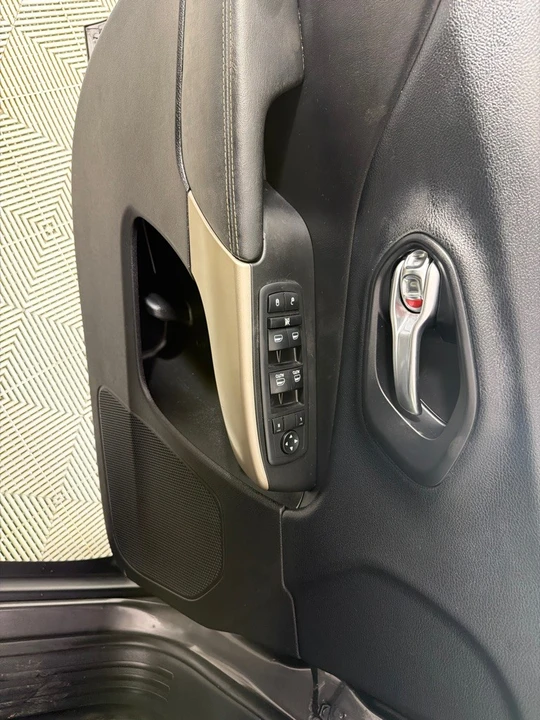 2018 Jeep KL Cherokee - Image 11 of 27