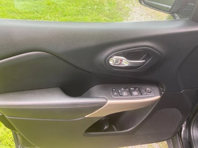 2018 Jeep KL Cherokee - Image 7 of 22