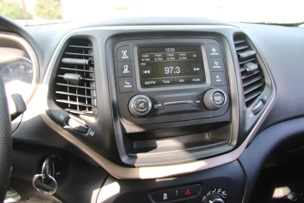 2018 Jeep KL Cherokee - Image 17 of 21