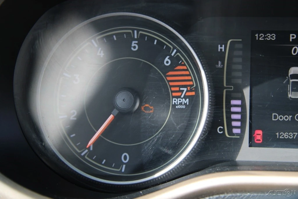 2018 Jeep KL Cherokee - Image 16 of 21