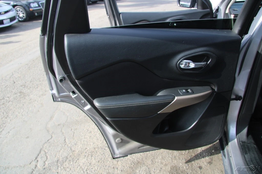 2018 Jeep KL Cherokee - Image 19 of 21