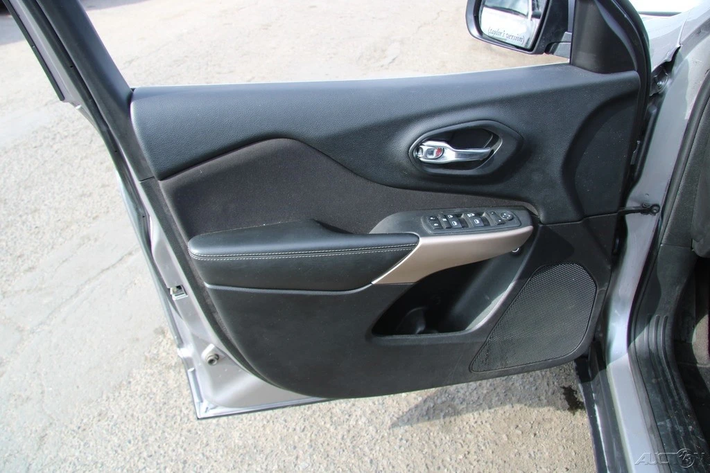 2018 Jeep KL Cherokee - Image 11 of 21