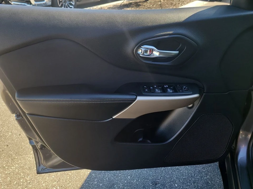 2018 Jeep KL Cherokee - Image 12 of 12