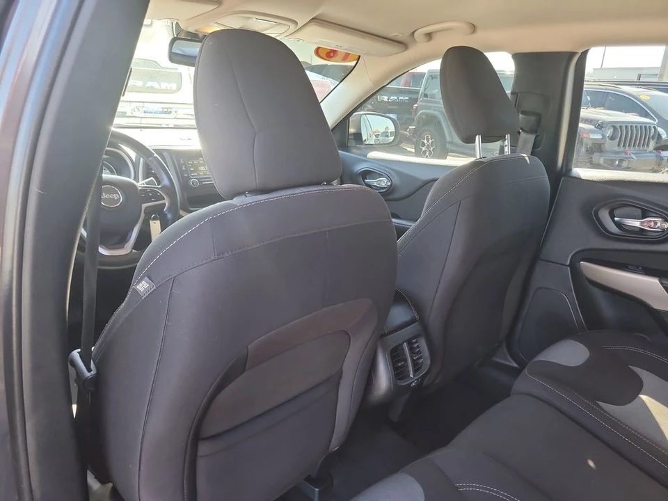 2018 Jeep KL Cherokee - Image 9 of 12