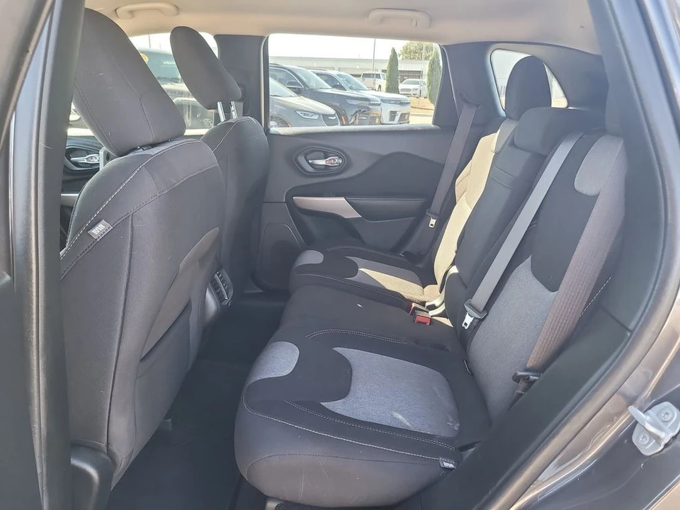 2018 Jeep KL Cherokee - Image 10 of 12
