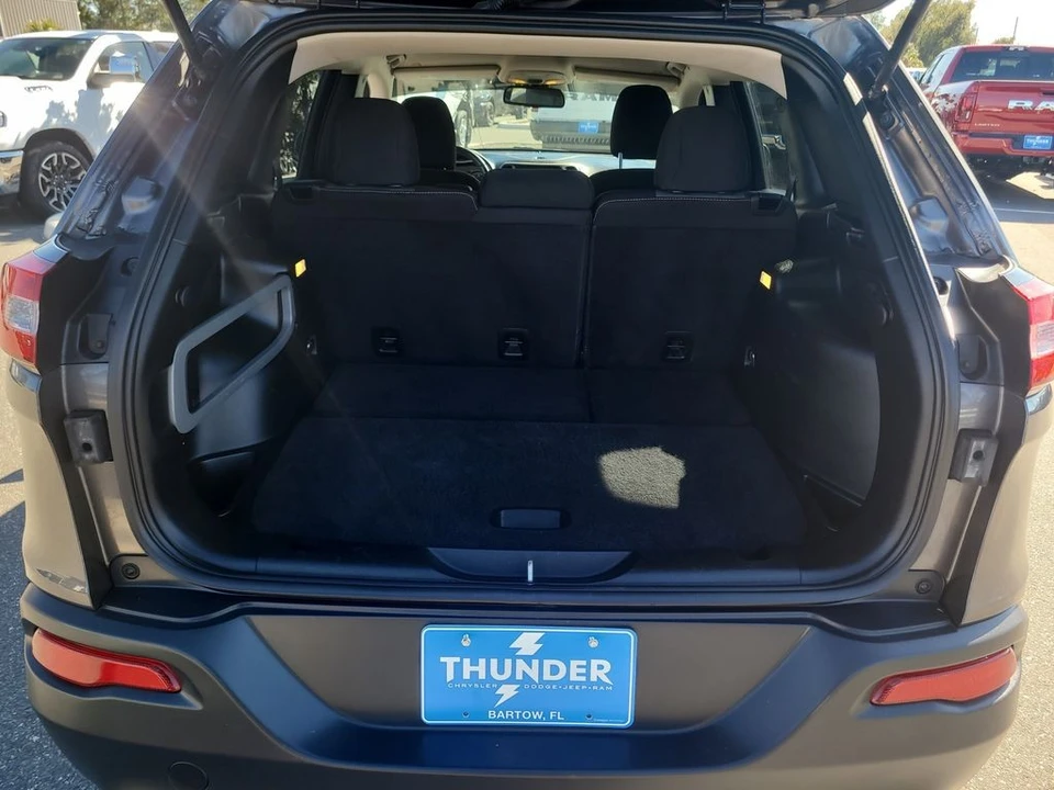 2018 Jeep KL Cherokee - Image 7 of 12