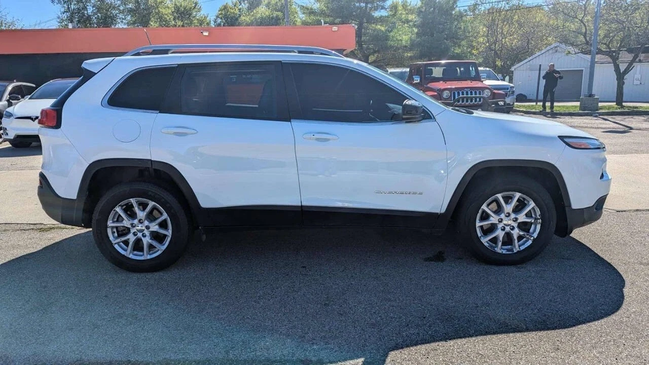 2018 Jeep KL Cherokee - Image 8 of 12