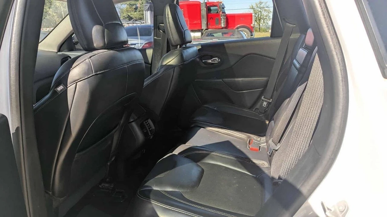 2018 Jeep KL Cherokee - Image 11 of 12