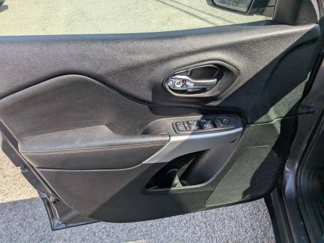 2018 Jeep KL Cherokee - Image 17 of 21