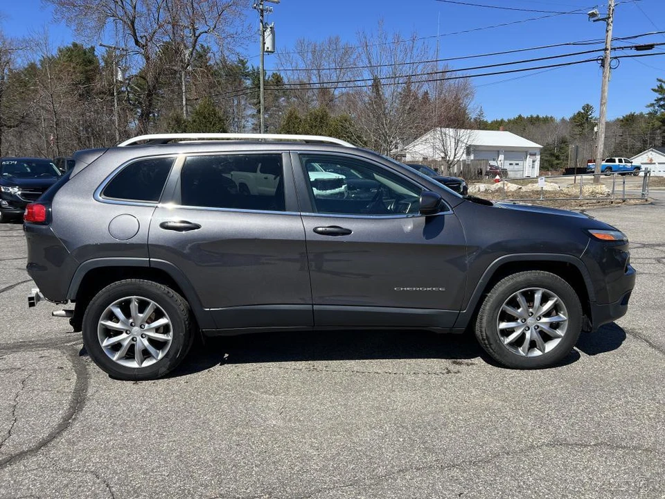 2018 Jeep KL Cherokee - Image 2 of 12