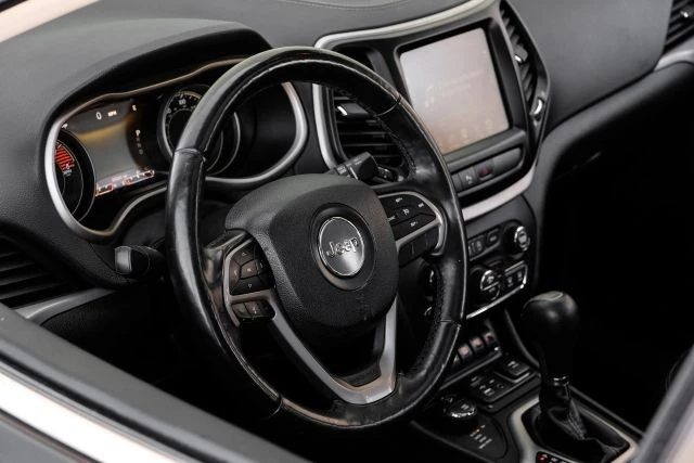 2018 Jeep KL Cherokee - Image 18 of 21
