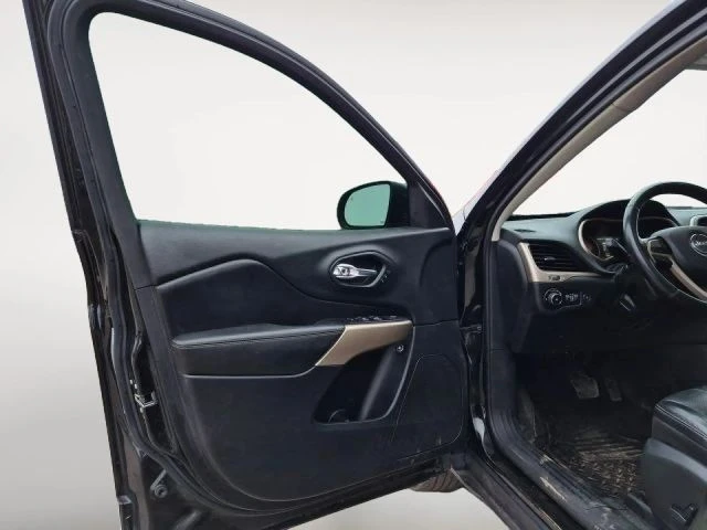 2018 Jeep KL Cherokee - Image 24 of 31