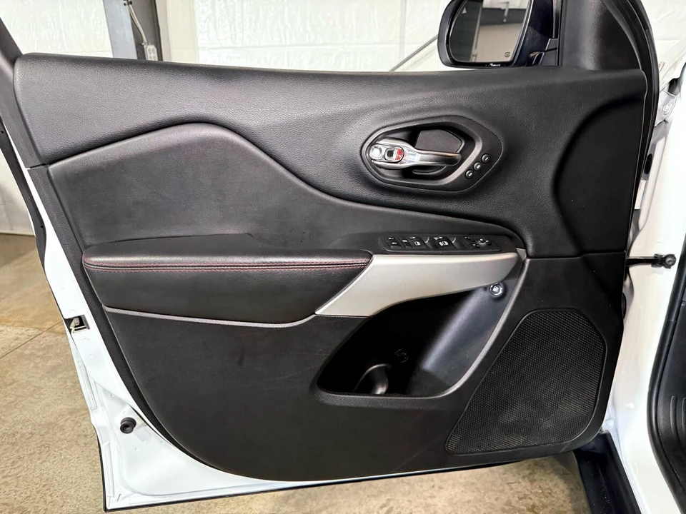 2018 Jeep KL Cherokee - Image 12 of 21
