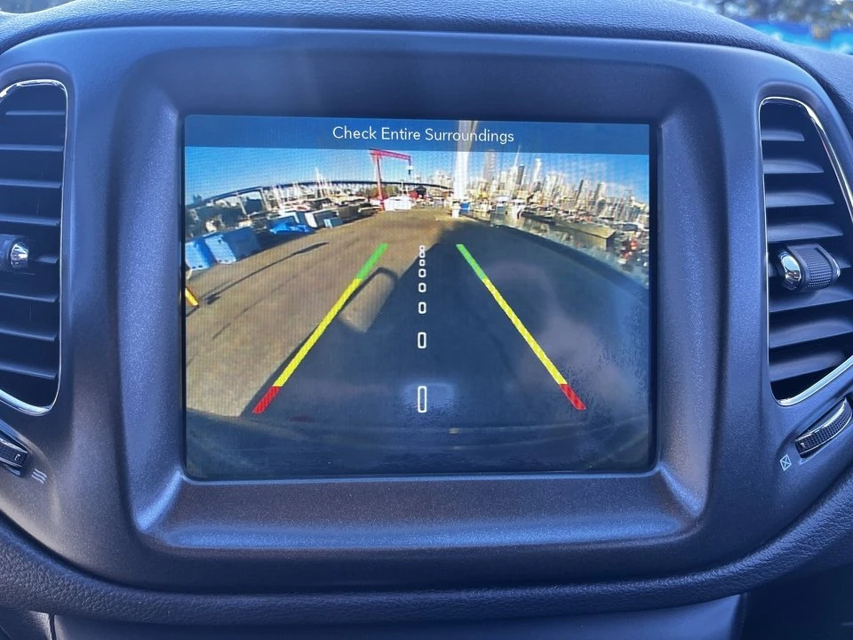 2018 Jeep Compass - Image 11 of 19