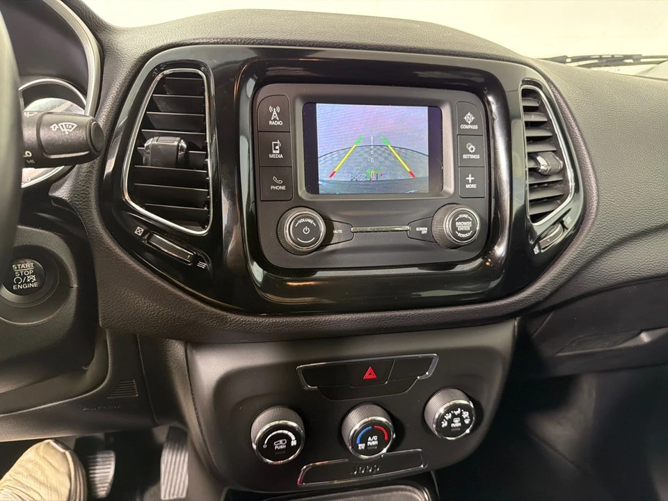 2018 Jeep Compass - Image 16 of 21