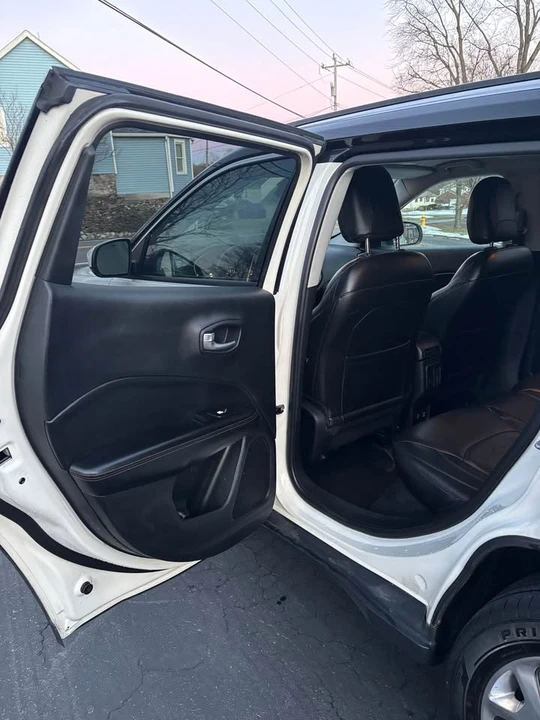 2018 Jeep Compass - Image 9 of 20